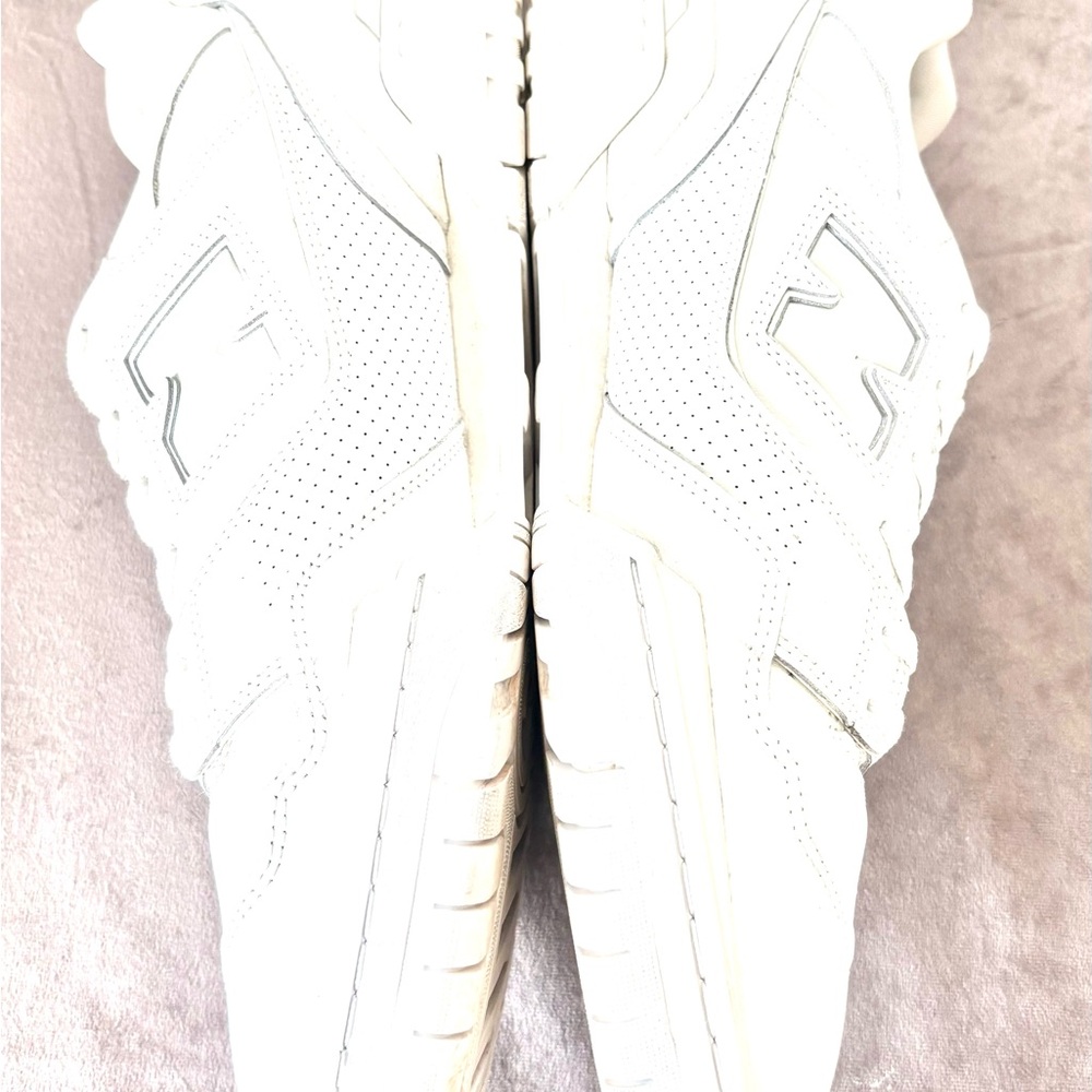 MENS NEW BALANCE WHITE BASKETBALL 650 R
DESIGN LOW TOP LACE UP SZ 16 - Picture 7 of 11